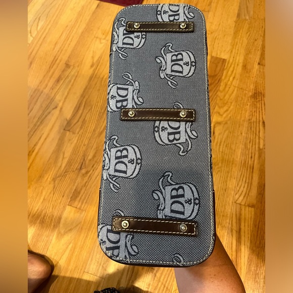 Dooney & Bourke Signature Large Dome Satchel - Picture 5 of 17